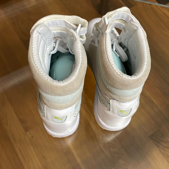 Puma Hi Top Wedge Sneakers. - Picture 4 of 11